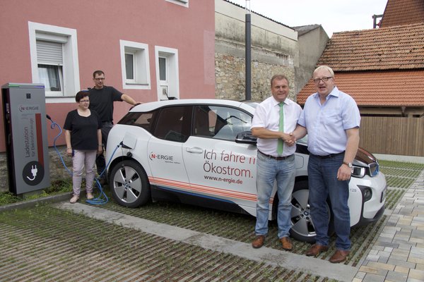 Gemeinde Kürnach testet erneut die Elektromobilität-IMG_7237